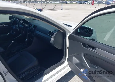 2015 Volkswagen Passat 1.8T Wolfsburg Edition from USA, damaged, VIN 1VWAT7A38FC002676